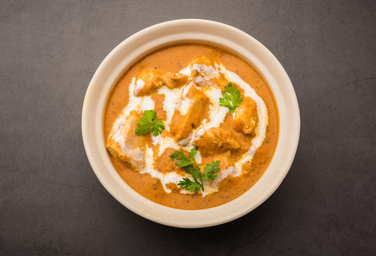 flavorful chicken makhni dish in a bowl